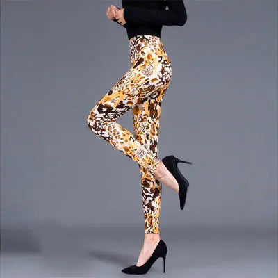 Women's Nine-Point Stretch Tights for Small Feet